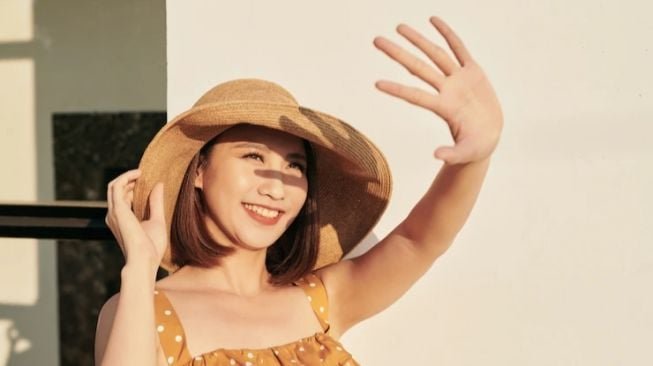 Tetap Adem! 5 Tips Liburan Nyaman Saat Cuaca Panas Agar Gak Gampang Emosi